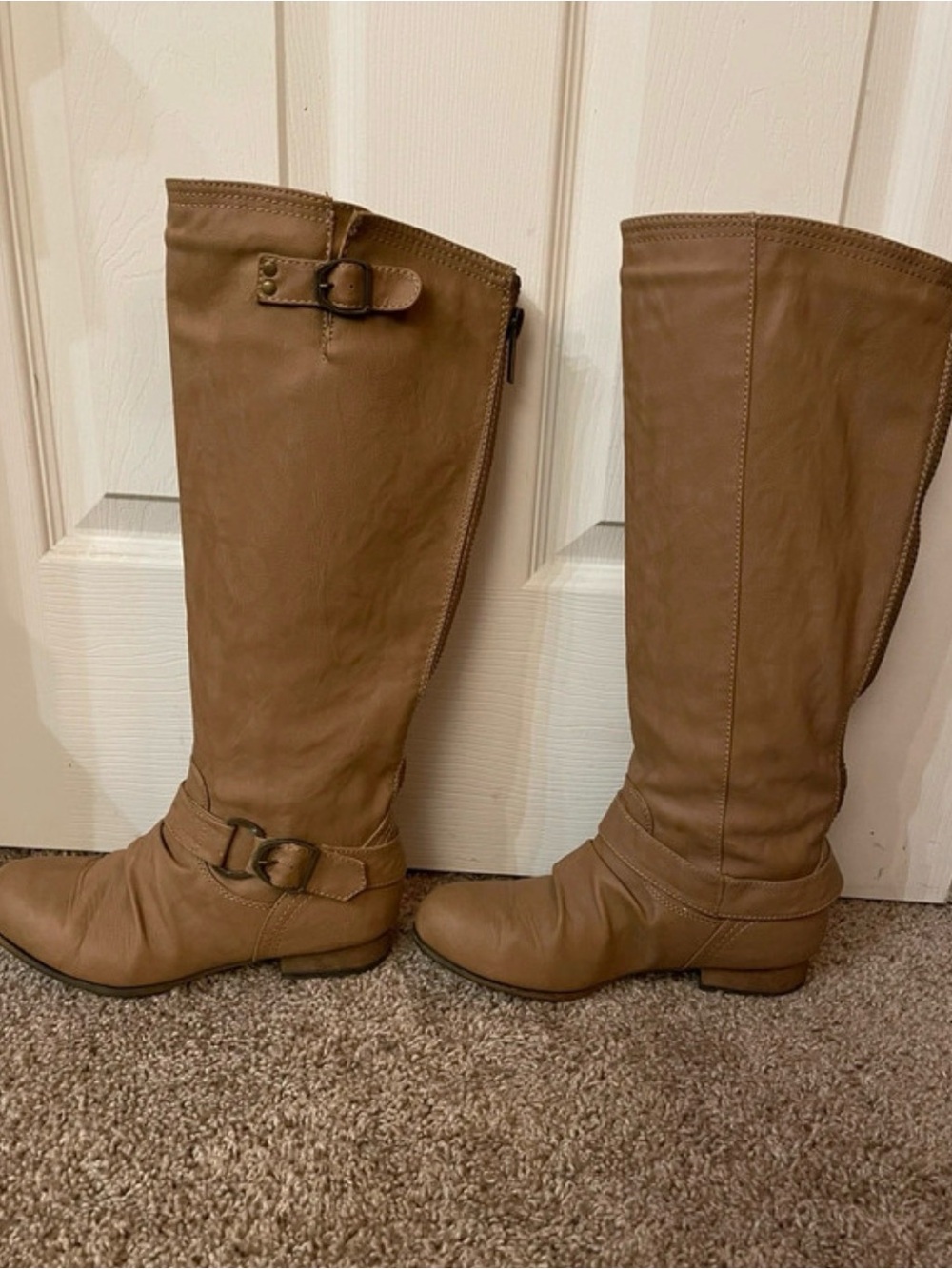 Tan Women's Knee-High Riding Boots